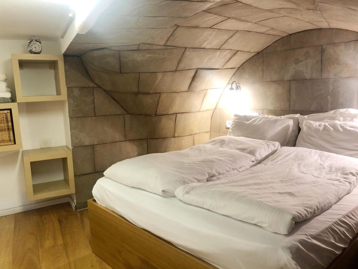 One Bedroom Stone Apartment Jerusalem Exterior foto